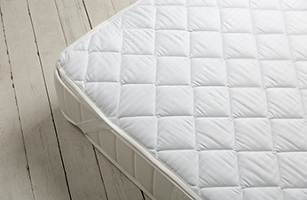 Наматрасник-чехол стеганый САТИН на&nbsp;резинках